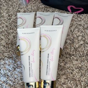 Love story shave cream